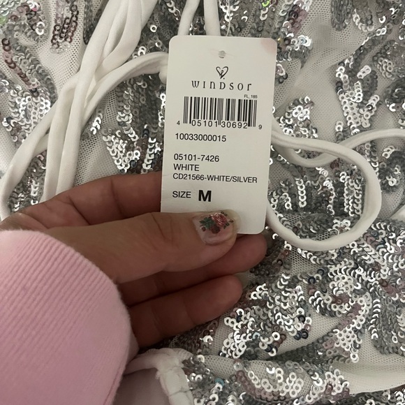 Windsor Women's Silver and Grey Dress New - Picture 8 of 8